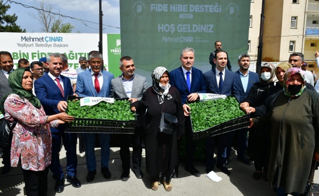 200 Bin Adet Sebze Fidesi Çiftçilere Dağıtıldı