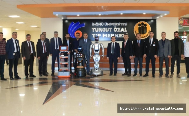 TÖTM'de Yapay Yapay Zekalı Robotlar Hizmet Verecek