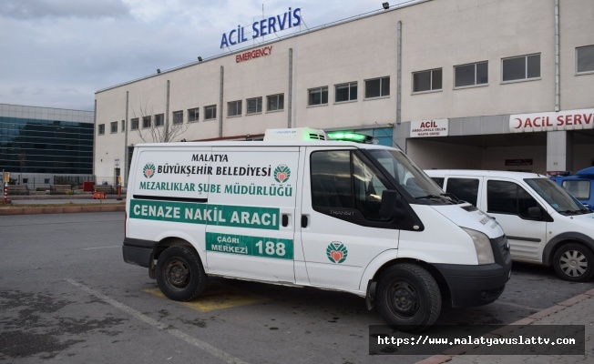 Ambulansın Çarptığı Kadın Öldü