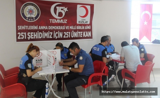 Malatya Polisinden 15 Temmuz Anısına Kan Bağışı