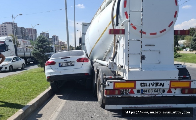 Malatya’da iki ayrı kazada 4 kişi yaralandı