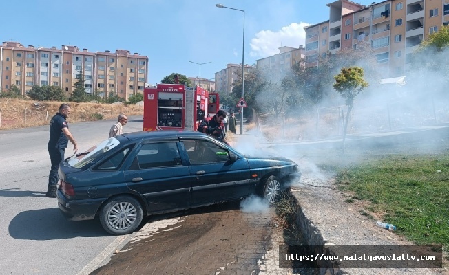 Yeşilyurt'ta Araç Yangını