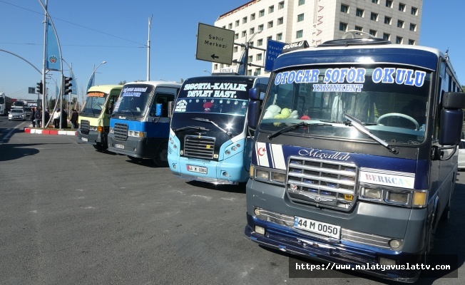 Minibüsçülerin “ceza” Tepkisi Trafiği Kilitledi