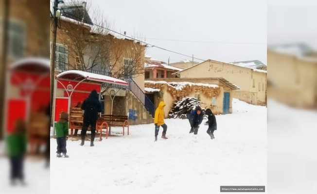 Doğanşehir'de Eğitime Kar Engeli