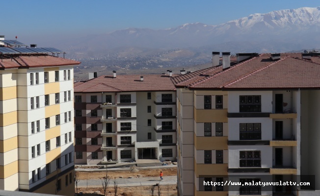 Malatya'da Depremzedeler Yeni Evlerine Kavuşuyor