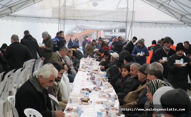 Malatya’da Vatandaşlar İftar Çadırlarında Bir Araya Geldi