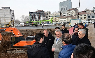 Vali Yazıcı Kent Meydan Projesi İnşaatında İncelemelerde Bulundu