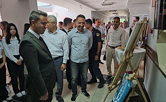 Anadolu Lisesi'nde Açılan Resim Sergisi Tam Not Aldı