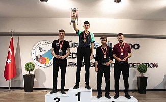 Genç Bilardocu Muhammed Emin Atabey Türkiye Şampiyonu Oldu