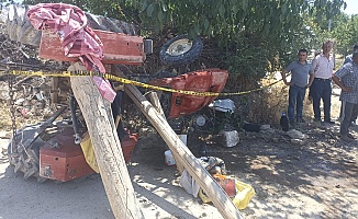 Traktörün Devrildiği Feci Kazada Sürücü Kurtarılamadı