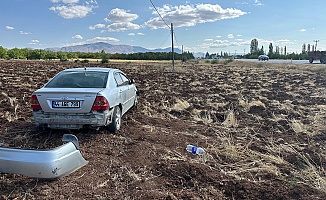 Malatya'da Otomobil Şarampole Düştü: 3 Yaralı