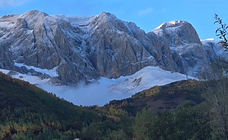 Tunceli'nin Yüksek Kesimleri Beyaza Büründü