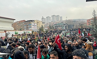 Malatya’da Suriyelilerin Şam Zaferi Coşkusu