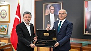 Bakan Yumaklı'dan Malatya Büyükşehir Belediyesi'ne Ziyaret
