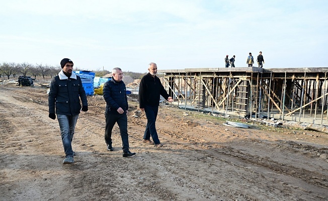 Başkan Çınar, Çayırköy Mahallesindeki Köy Evlerini İnceledi